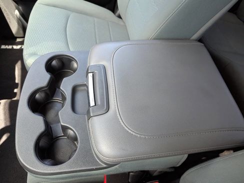 Used 2015 RAM 1500 Express AWD/4WD image 23