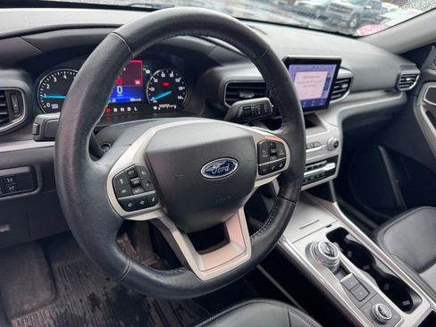 Certified 2023 Ford Explorer XLT w/ Equipment Group 202A image 8