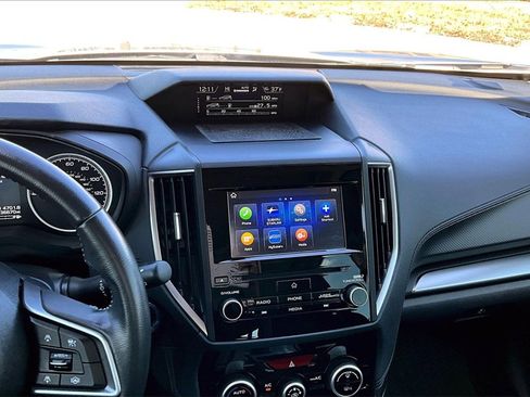 Used 2023 Subaru Forester Premium image 6