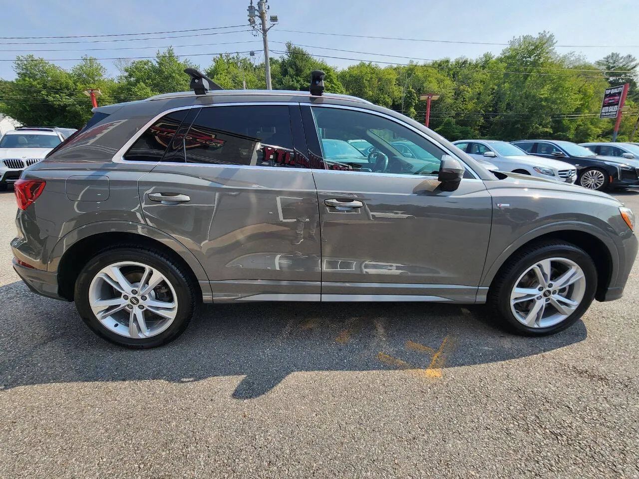 Used 2021 Audi Q3 2.0T Premium w/ Convenience Package AWD/4WD image 4