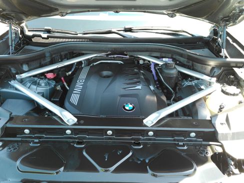 Used 2024 BMW X5 xDrive40i AWD/4WD image 4