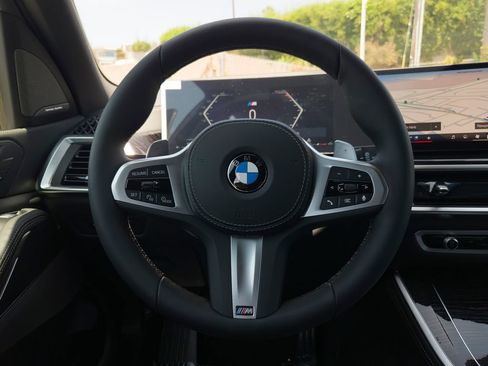 New 2026 BMW X5 xDrive40i w/ M Sport Package AWD/4WD image 14