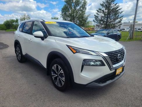 Used 2023 Nissan Rogue SV AWD/4WD image 4