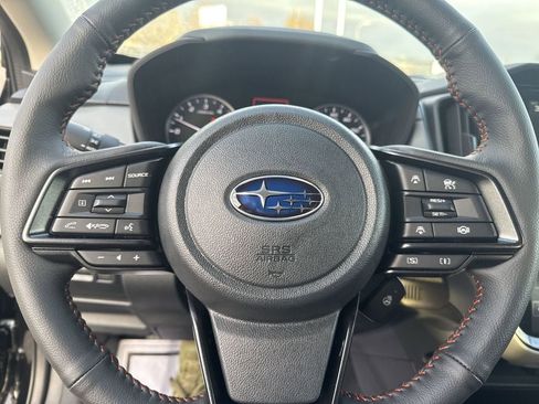 New 2026 Subaru Crosstrek 2.5i Limited w/ Crosstrek Mirror Package image 16