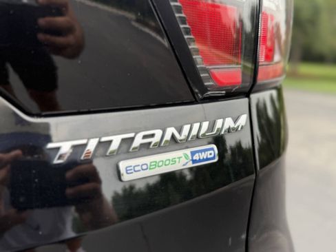 Used 2017 Ford Escape Titanium AWD/4WD image 6
