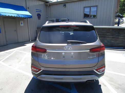 Used 2019 Hyundai Santa Fe AWD image 4