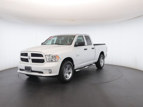 Certified 2018 RAM 1500 Express w/ Express Value Package image 40
