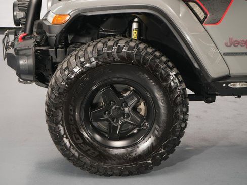 Used 2021 Jeep Gladiator Rubicon AWD/4WD image 69
