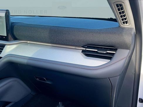 New 2026 Ford Explorer Active w/ Active Comfort Package image 30