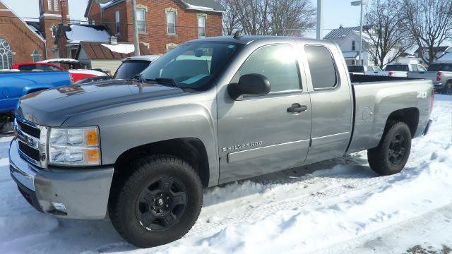 Used 2008 Chevrolet Silverado 1500 LT w/ Power Pack Plus AWD/4WD image 1
