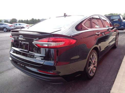 Used 2020 Ford Fusion Titanium FWD image 5