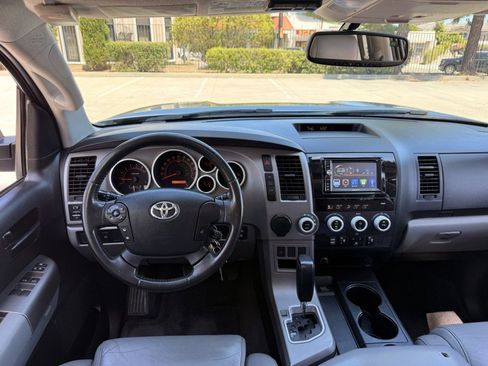 Used 2012 Toyota Sequoia SR5 w/ Premium Pkg RWD image 18