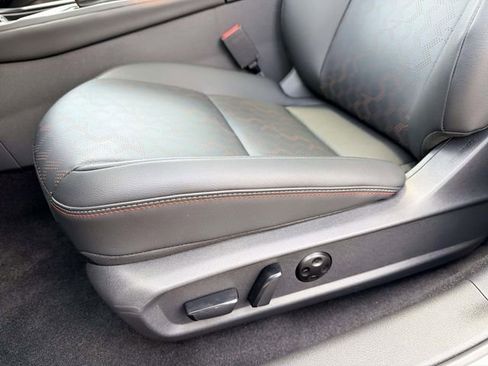 New 2026 Nissan Sentra SR w/ SR Premium Package FWD image 15