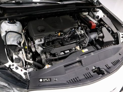 Used 2024 Toyota Camry SE image 15