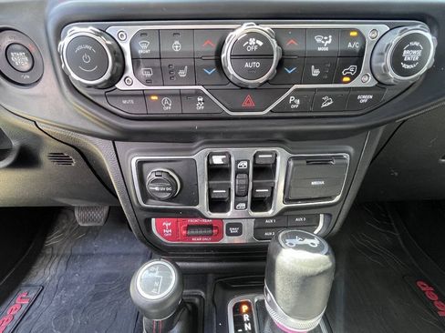 Used 2019 Jeep Wrangler Unlimited Rubicon AWD/4WD image 29