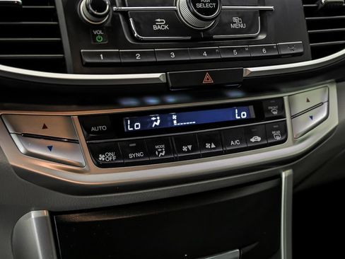 Used 2015 Honda Accord LX image 21
