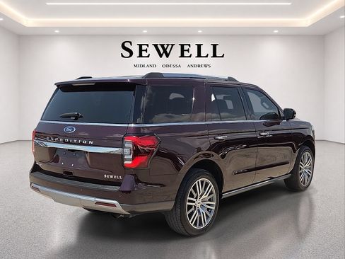 Used 2023 Ford Expedition Limited AWD/4WD image 4