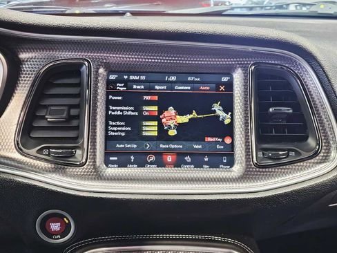 Used 2019 Dodge Challenger SRT Hellcat Redeye image 16