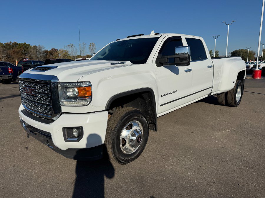 Used 2019 GMC Sierra 3500 Denali AWD/4WD image 1