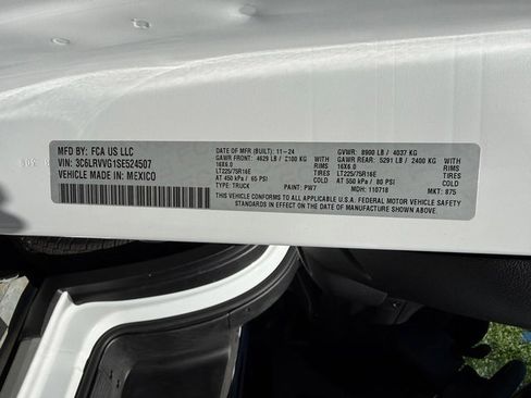 Used 2025 RAM ProMaster 2500 w/ U-Haul Equipment Group FWD image 25