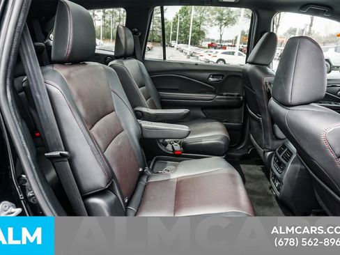 Used 2022 Honda Pilot Black Edition image 23