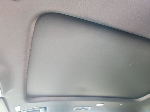Used 2024 Chevrolet Traverse LT w/ Enhanced Driving Package FWD image 19