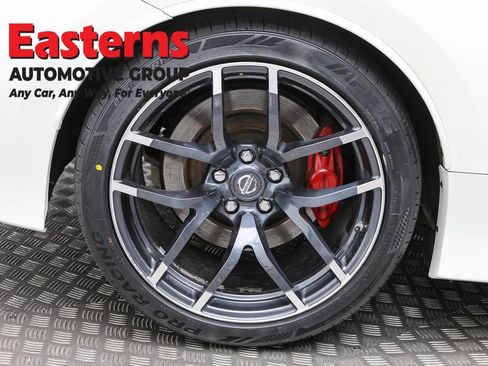 Used 2020 Nissan 370Z NISMO RWD image 30