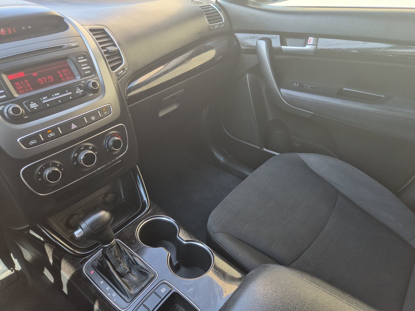 Used 2014 Kia Sorento LX FWD image 12