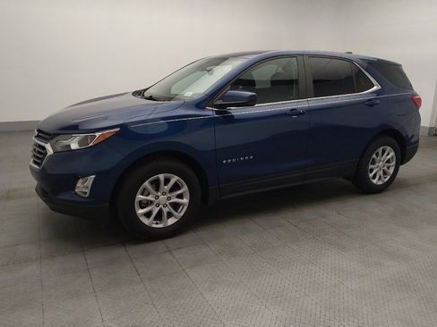 Used 2021 Chevrolet Equinox LT FWD image 2