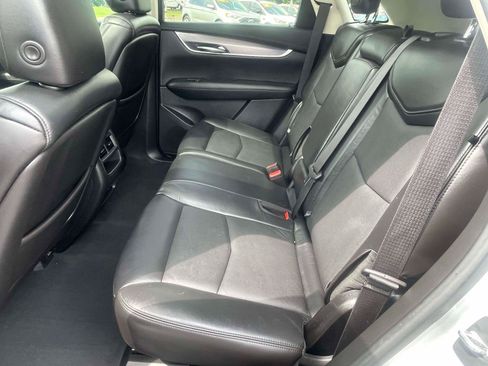 Used 2019 Cadillac XT5 Luxury FWD image 14
