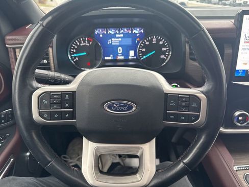 Used 2023 Ford Expedition Limited image 13