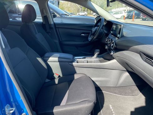 Used 2025 Nissan Sentra SV image 24