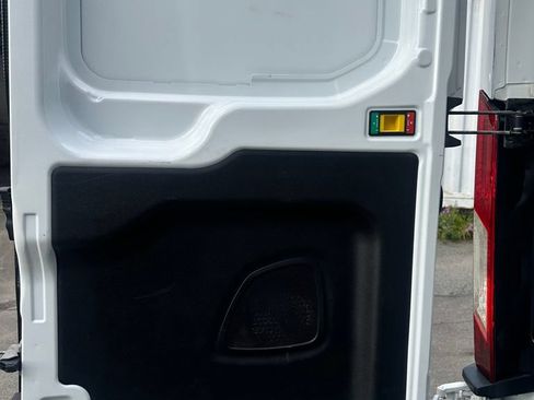 Used 2025 Ford Transit 250 148 High Roof Extended RWD image 21