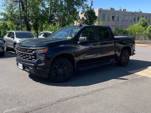 Used 2022 Chevrolet Silverado 1500 Custom w/ LPO, Dark Essentials Package AWD/4WD image 2