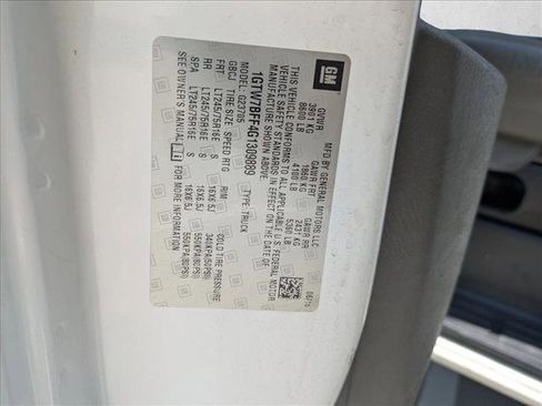 Used 2016 GMC Savana 2500 Extended image 21