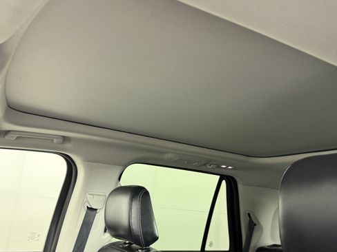 Certified 2025 Ford Expedition Platinum AWD/4WD image 19