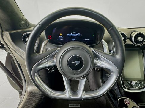 Used 2023 McLaren GT image 11
