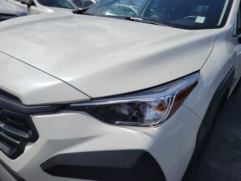 Used 2025 Subaru Crosstrek 2.0i image 9