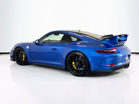Certified 2018 Porsche 911 GT3 image 3