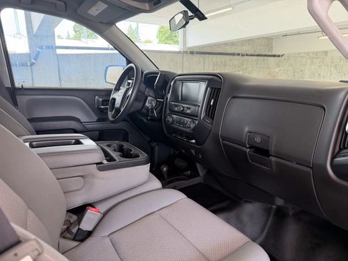 Used 2017 Chevrolet Silverado 1500 W/T AWD/4WD image 23