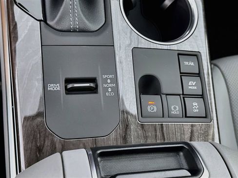 New 2026 Toyota Highlander Limited AWD/4WD image 22