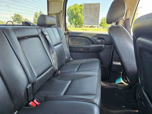 Used 2014 Chevrolet Silverado 2500 LTZ image 12