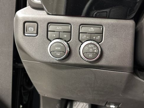 New 2026 GMC Sierra 1500 Elevation w/ Elevation Select Package AWD/4WD image 29