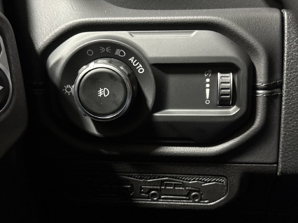 New 2026 Jeep Wrangler Unlimited Sahara AWD/4WD image 19