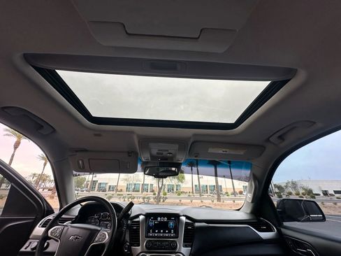 Used 2015 Chevrolet Suburban LT w/ Luxury Package image 23