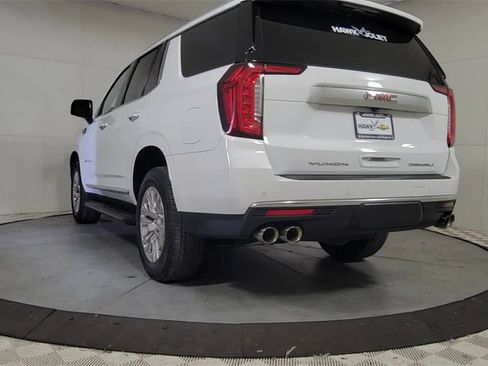 Used 2023 GMC Yukon Denali image 6