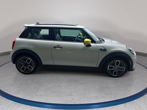 Used 2023 MINI Cooper SE FWD image 4