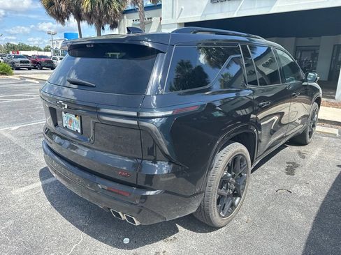 Used 2024 Chevrolet Traverse RS w/ LPO, Floor Liner Package AWD/4WD image 38