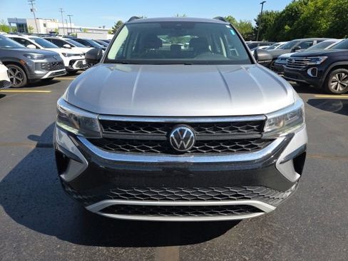 Used 2024 Volkswagen Taos S FWD image 2