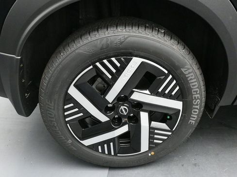 New 2026 Nissan Kicks SV image 31